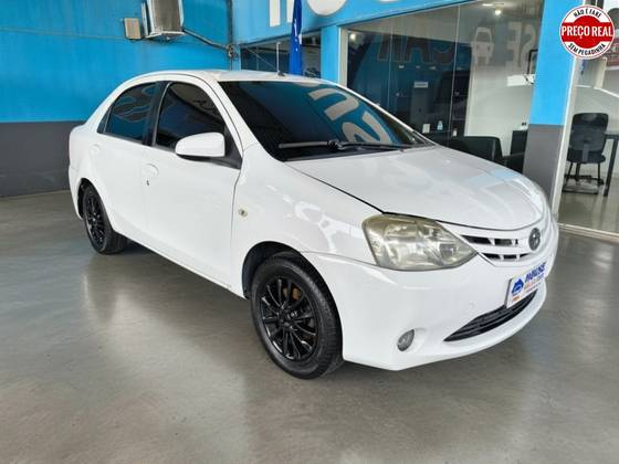TOYOTA ETIOS 1.5 XLS SEDAN 16V FLEX 4P MANUAL